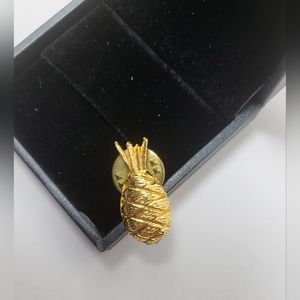 PINEAPPLE pin